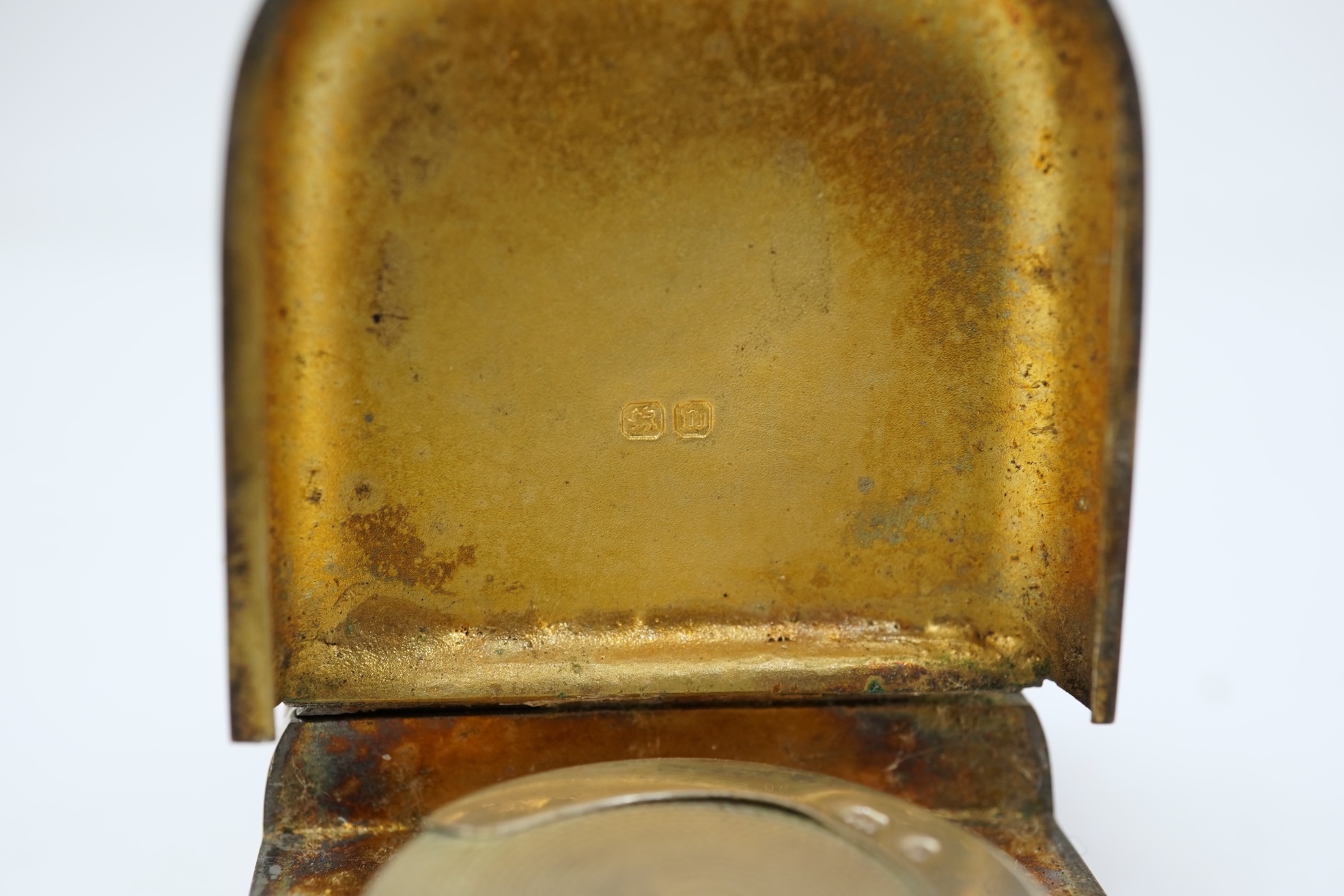 A late Victorian engraved silver oval combination sovereign and vesta case, by JW